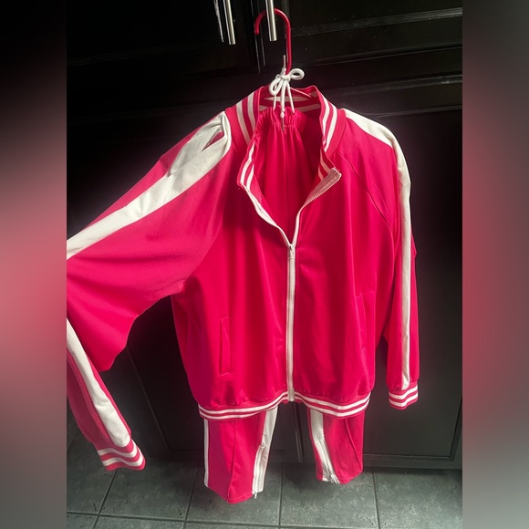 Hot Pink Jogging Suit - Picture 1 of 5